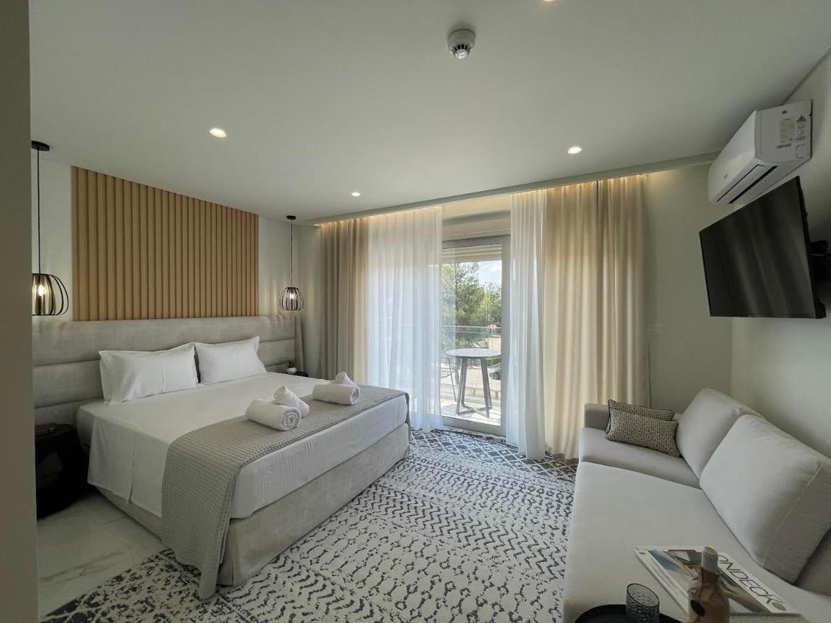 Urban Suites Athena Bagian luar foto